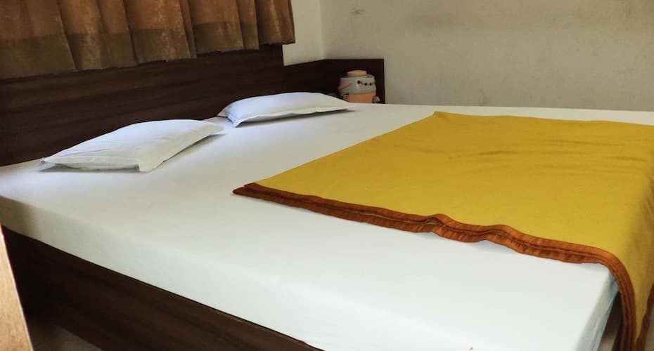 Hotel Metro NON AC DELUXE