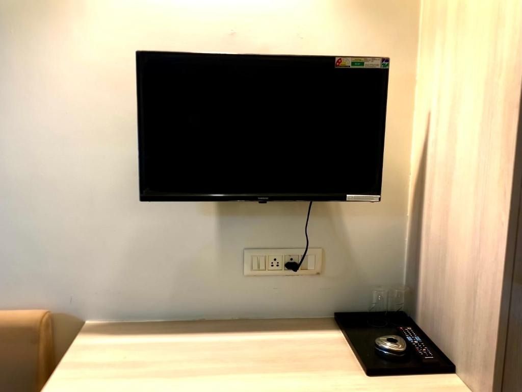 NON AC DELUXE TWIN BAD