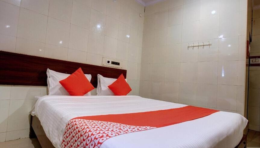 undefined Hotel Nathan Lodge 10