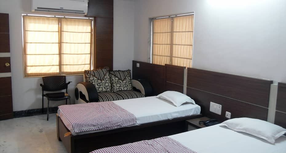 Deluxe Bedroom