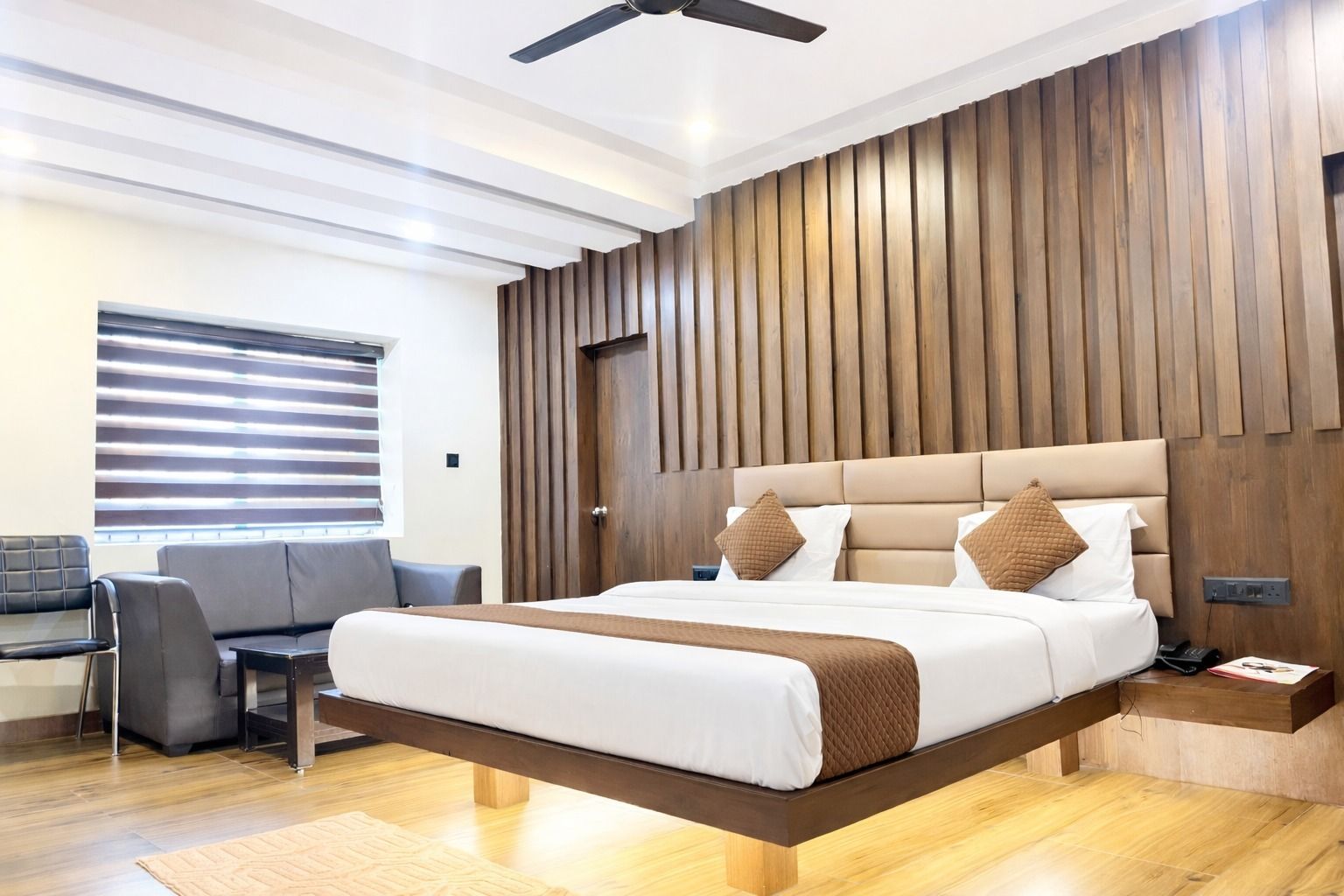 undefined Hotel Sohrai Inn 5