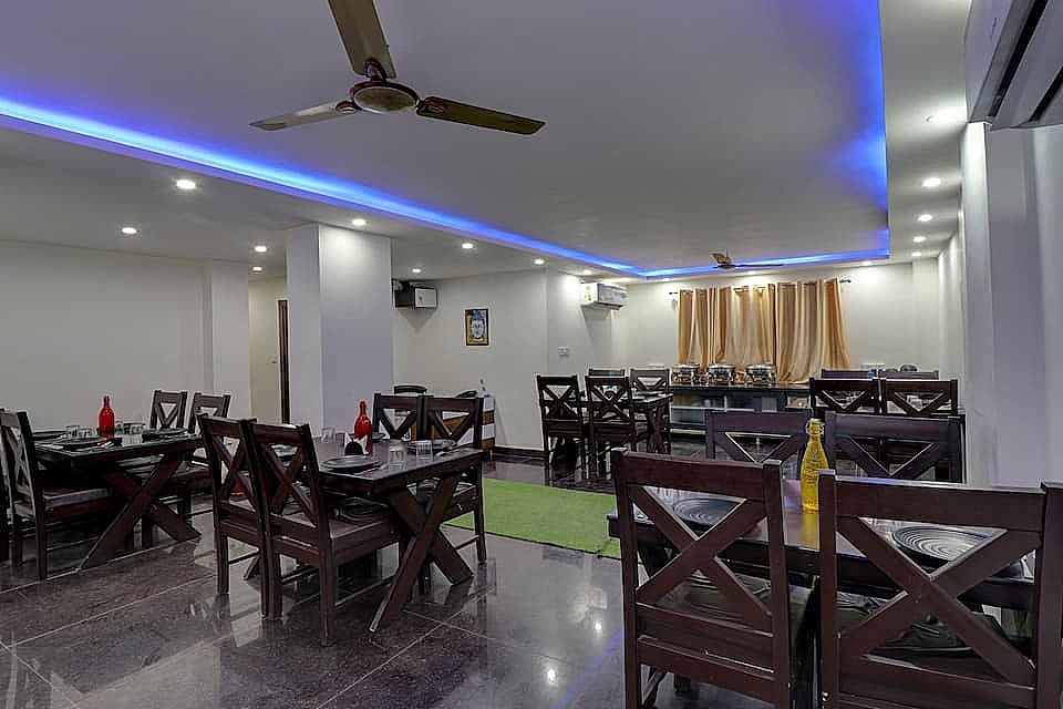 Food & Dining