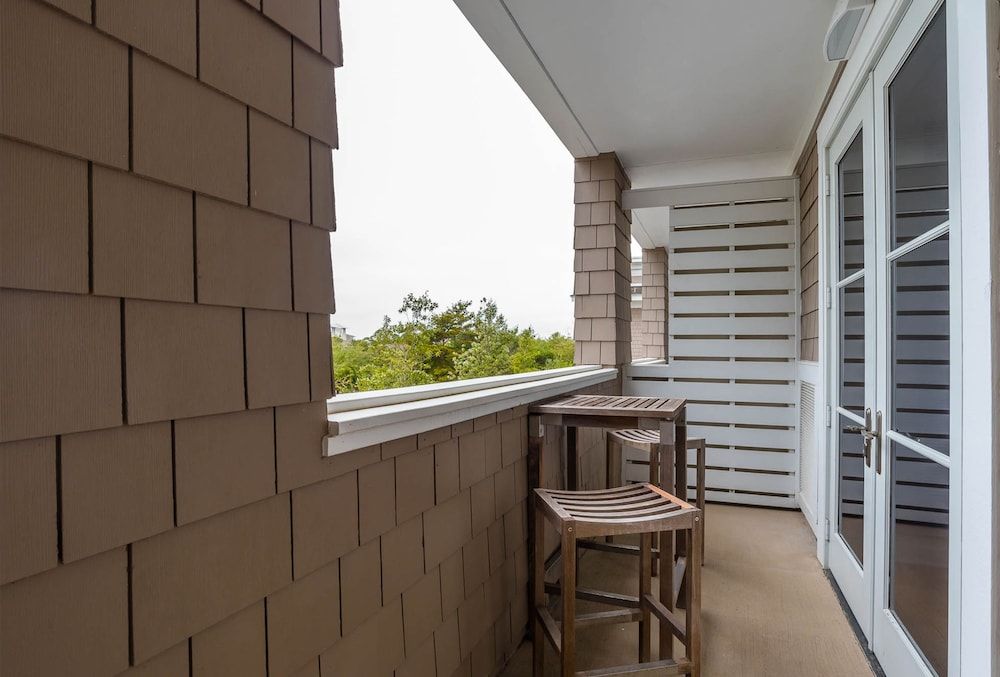 WaterSound Inn Suite, 1 King Bed with Sofa bed, Park View (Resort Suite) 9