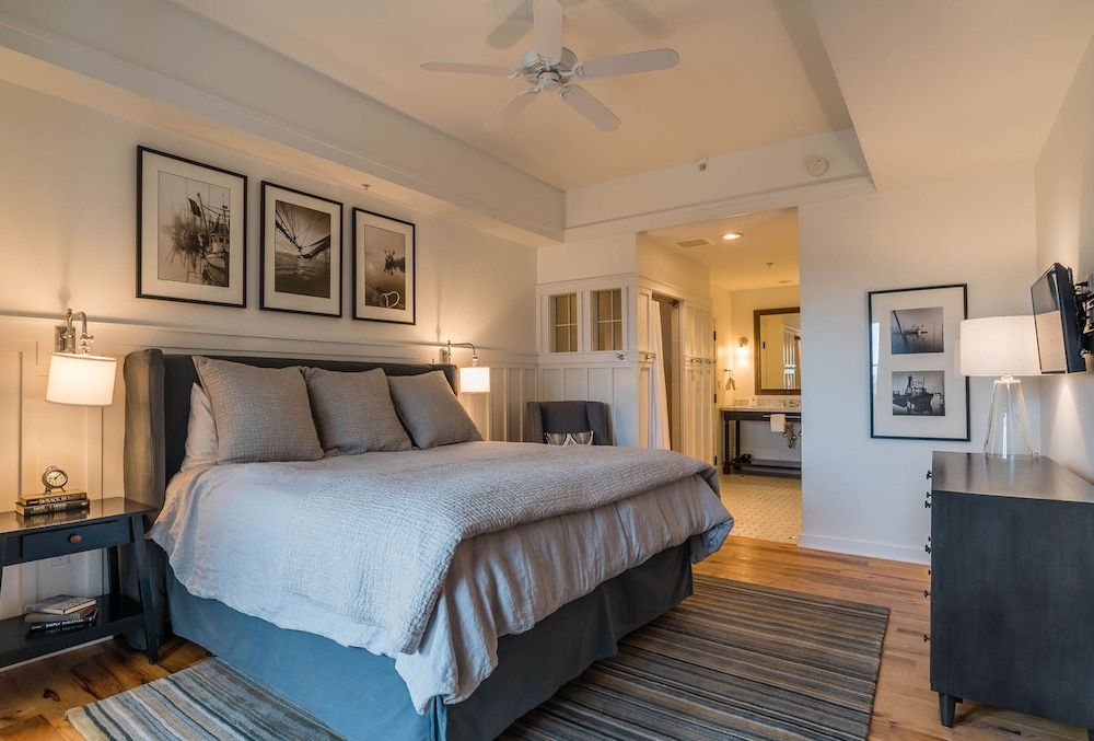 WaterSound Inn Suite, 1 King Bed with Sofa bed, Park View (Resort Suite)