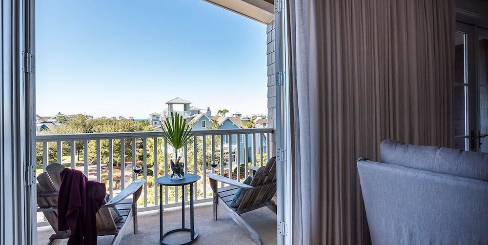 WaterSound Inn Suite, 1 King Bed with Sofa bed, Park View (Premium Resort Suite) 5