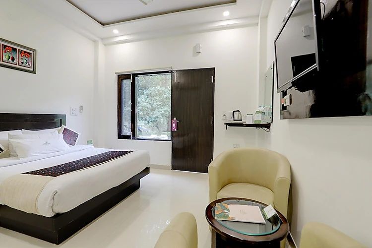 Mahayana Resort & Spa Deluxe Room 6