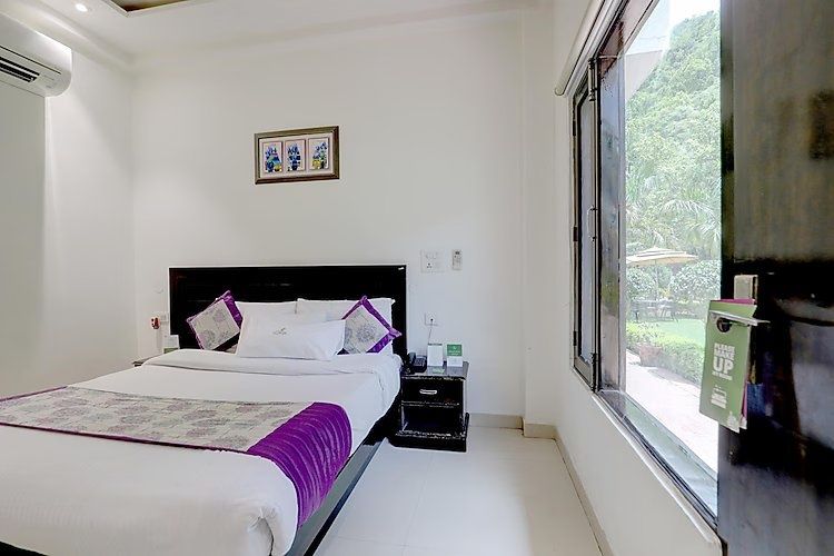 Mahayana Resort & Spa Deluxe Room 2
