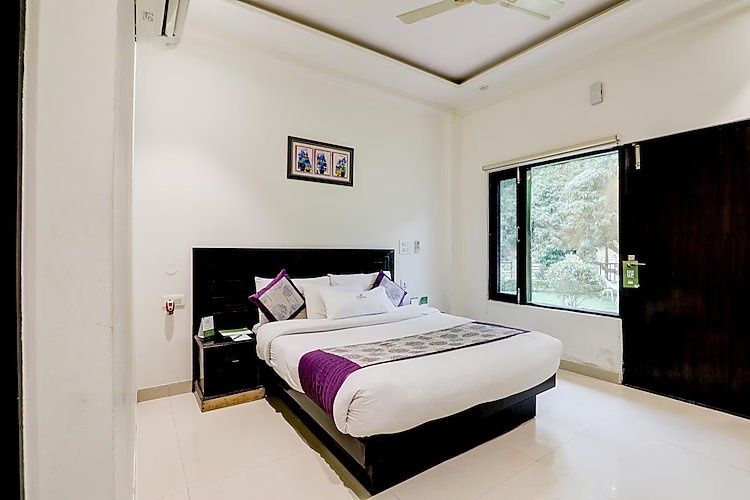 Mahayana Resort & Spa Deluxe Room 9