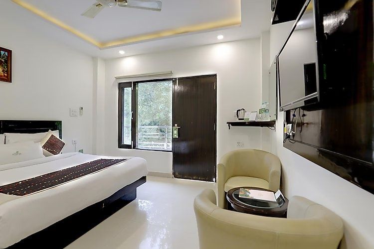 Mahayana Resort & Spa Deluxe Room 8