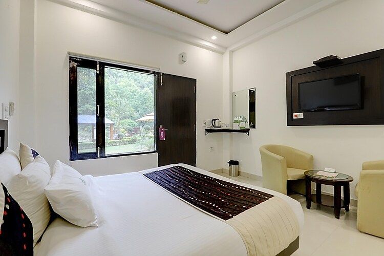 Mahayana Resort & Spa Deluxe Room 5