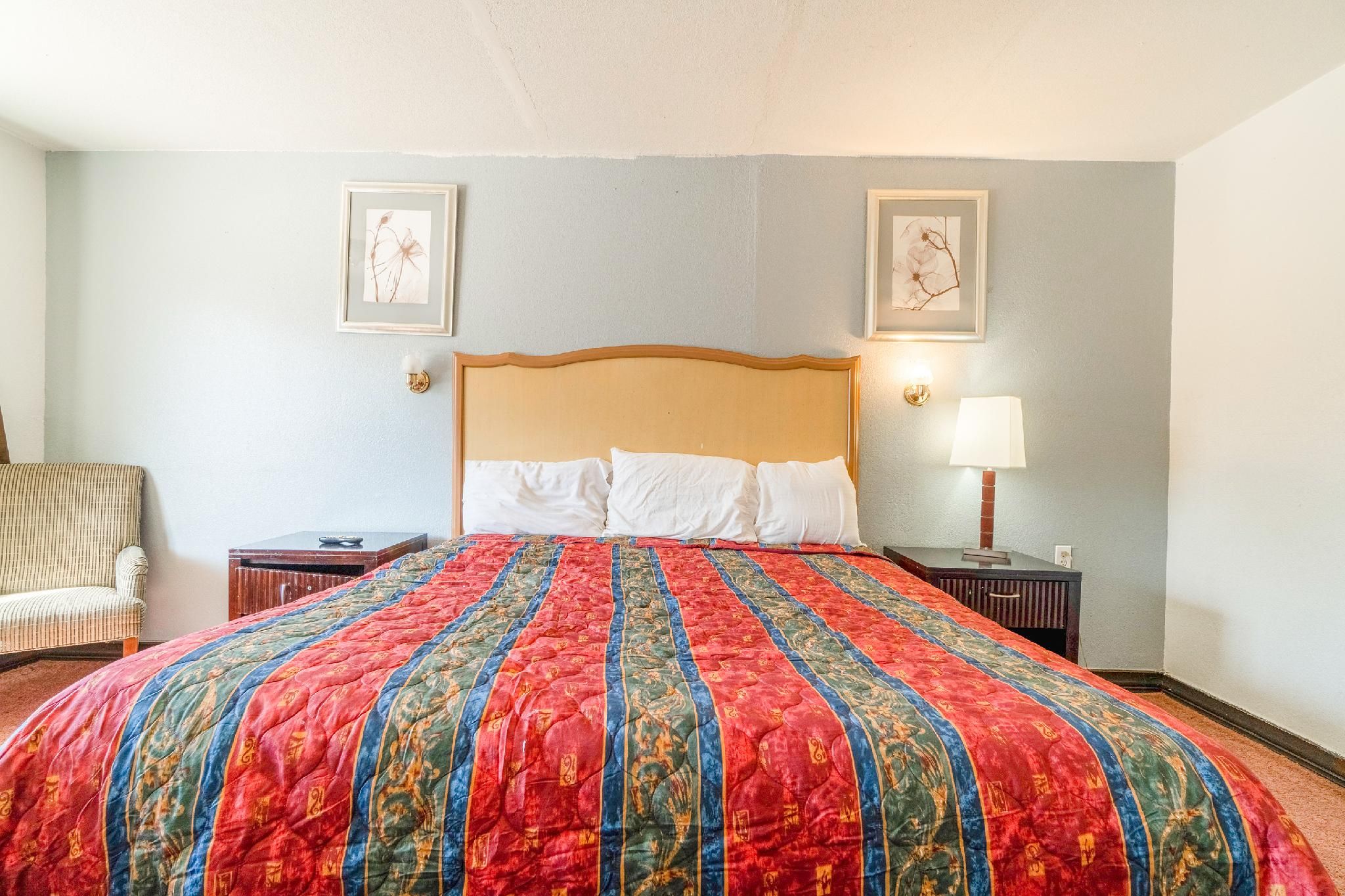 1 King Bed & 1 Full Bed