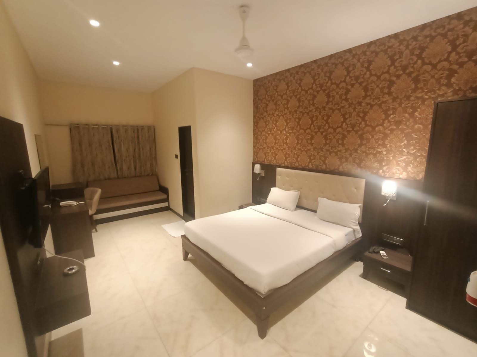 undefined Hotel Shubham Inn 3