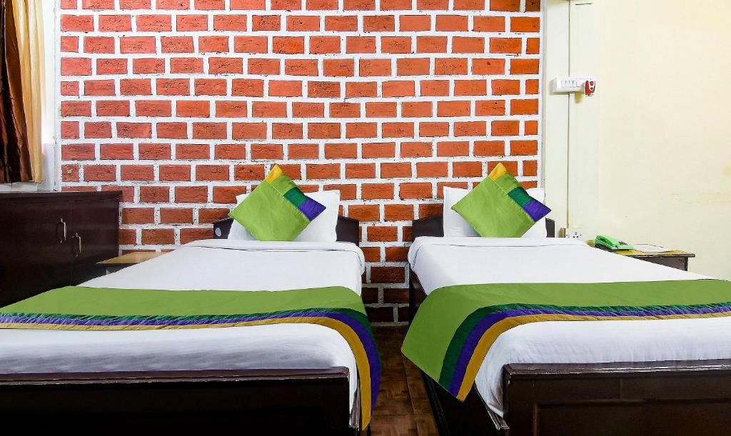 Treebo Trend JKR Residency Dhankheti Oak	