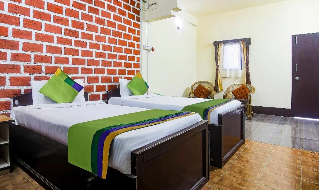 Treebo Trend JKR Residency Dhankheti Oak	 6