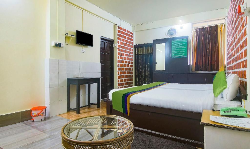 Treebo Trend JKR Residency Dhankheti Oak	 8