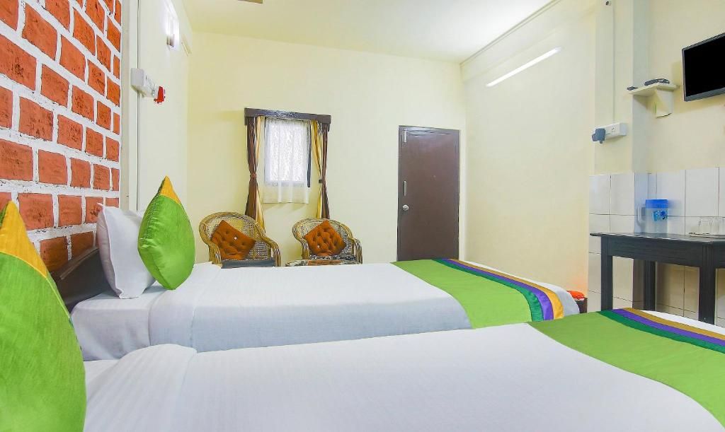 Treebo Trend JKR Residency Dhankheti Oak	 9