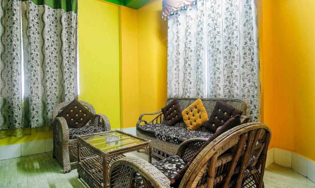 Treebo Trend JKR Residency Dhankheti Mahogany	 7