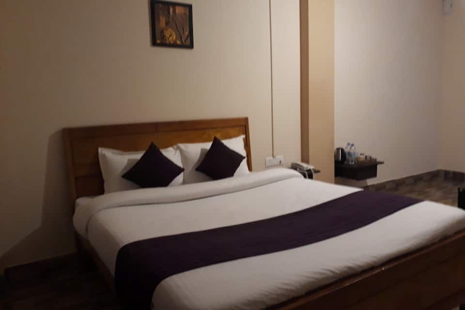 Meera Holiday Villa
