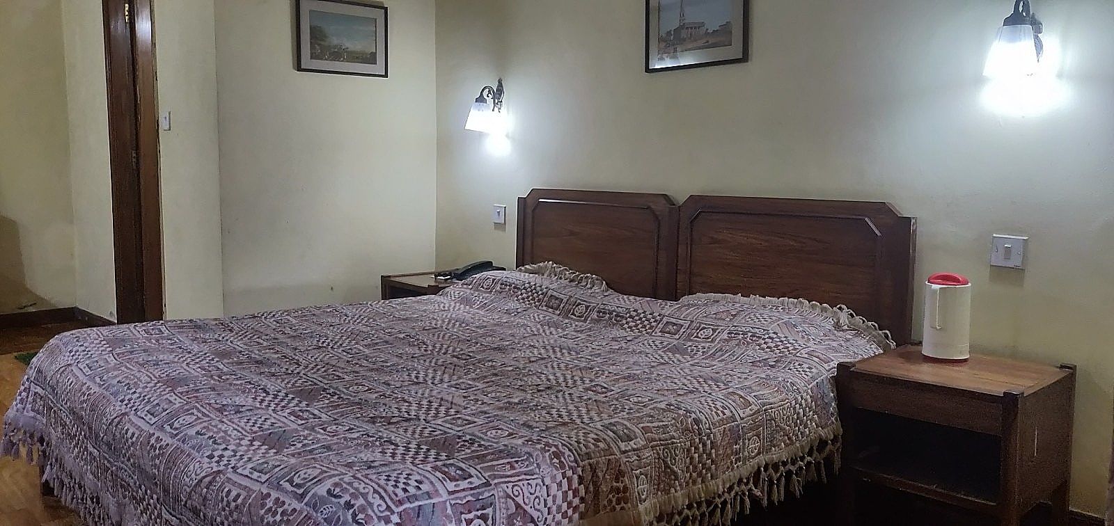 Hotel Harsha Semi Deluxe Room