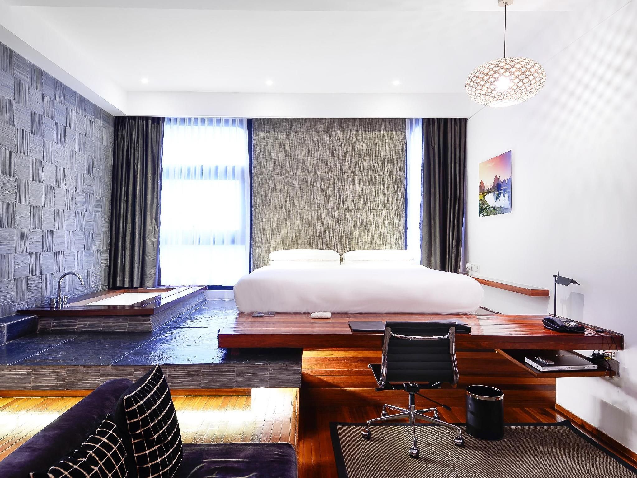 URBN Boutique Shanghai Atrium Room