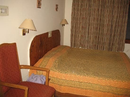 undefined Spars Lodge 10