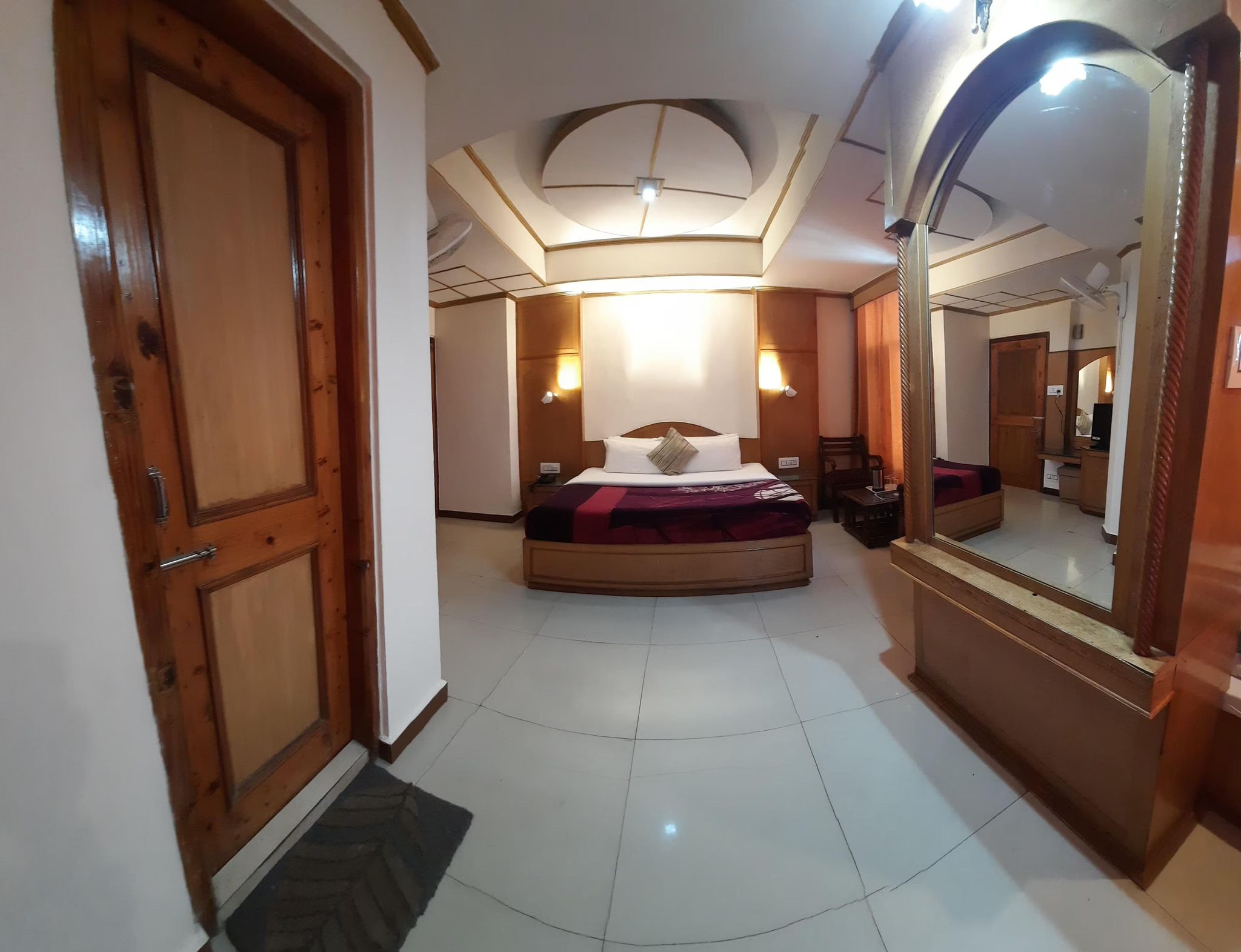 Hotel Lords Regency
