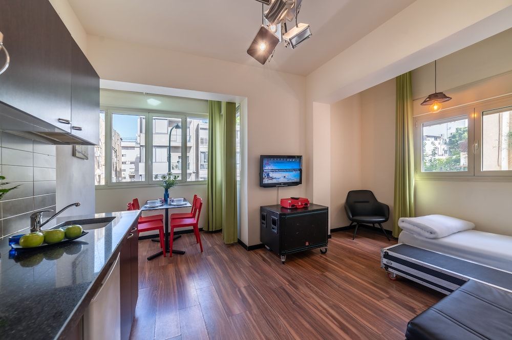 Ben Yehuda Apartments Comfort Apartment, 2 Bedrooms 10