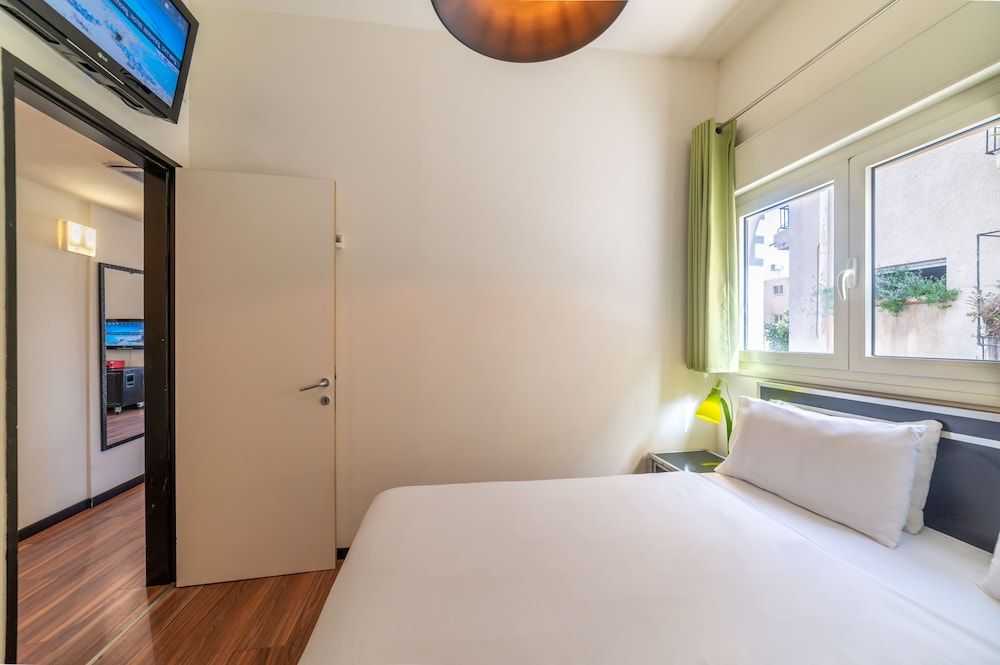 Ben Yehuda Apartments Comfort Apartment, 2 Bedrooms 4