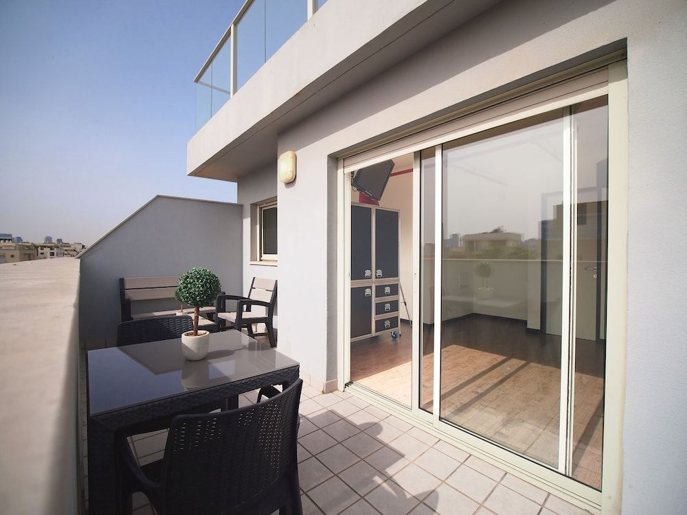 Ben Yehuda Apartments Penthouse, Balcony, City View 3