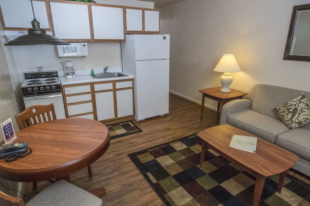 Affordable Suites Statesville