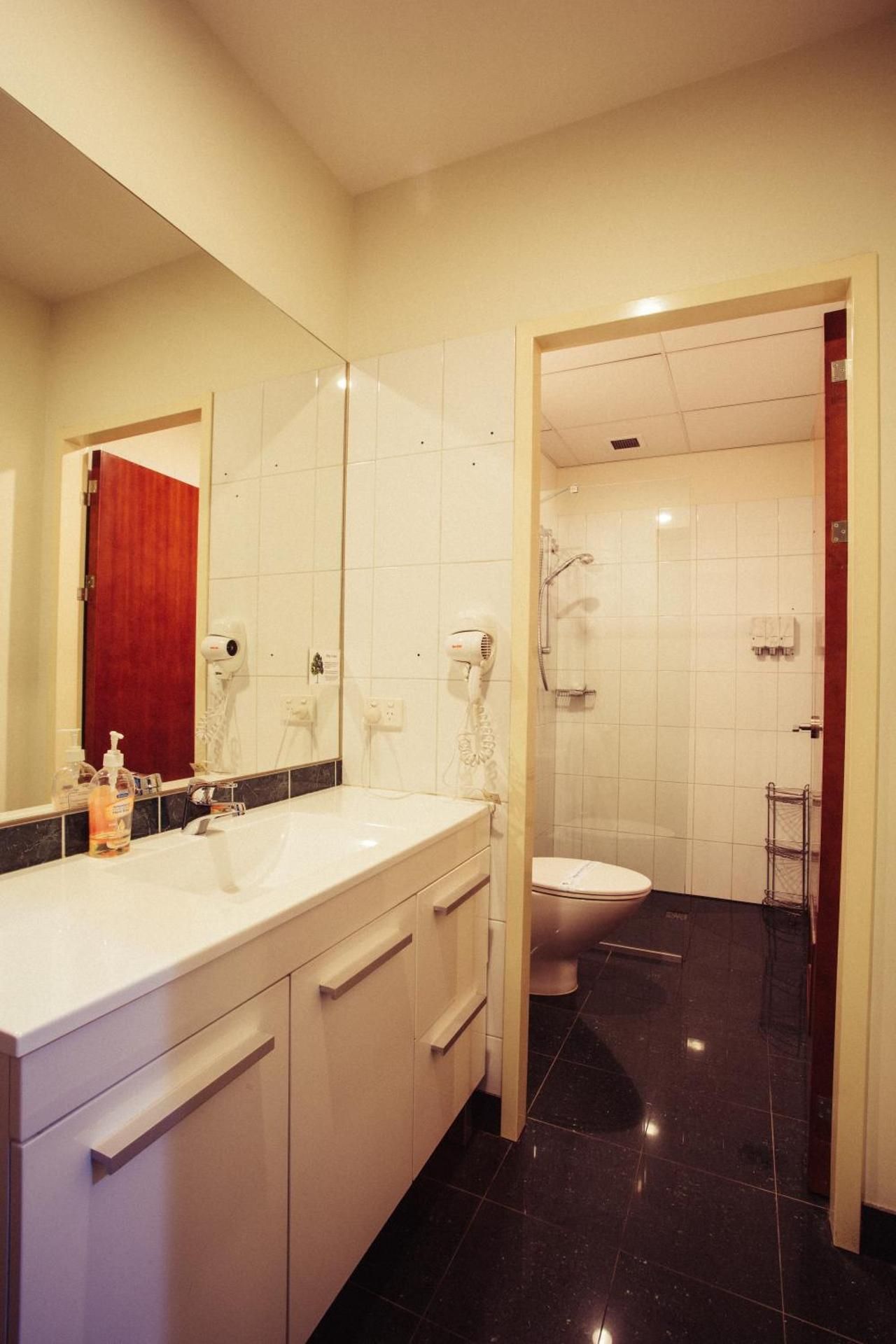 undefined YTI Garden Hotel 8
