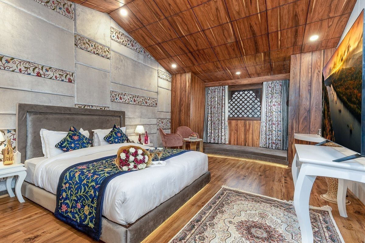 Premium Deluxe Room