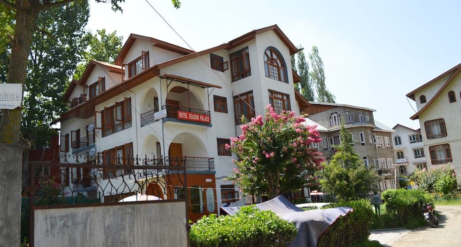 undefined Hotel Season Palace 4