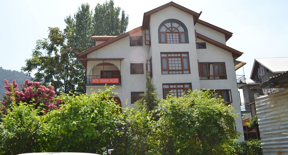 undefined Hotel Season Palace 3