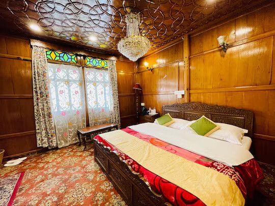 undefined Dilshad Houseboats 5