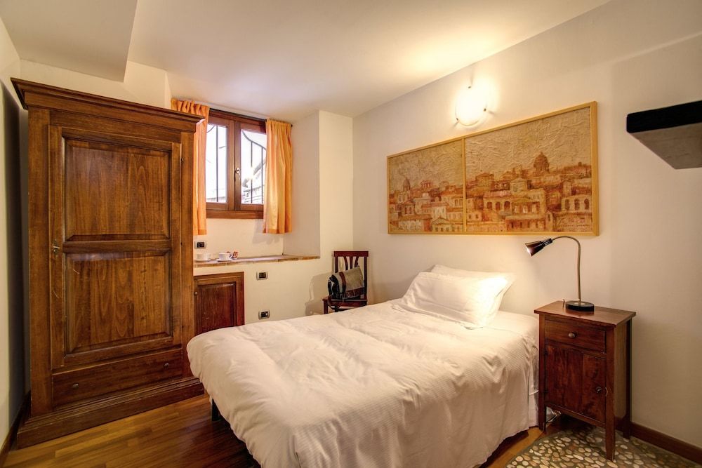 undefined Residenza Domizia- Guest House 2