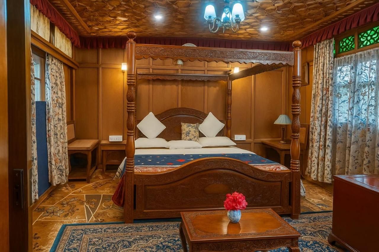 undefined Lalarukh Group of Houseboats 4