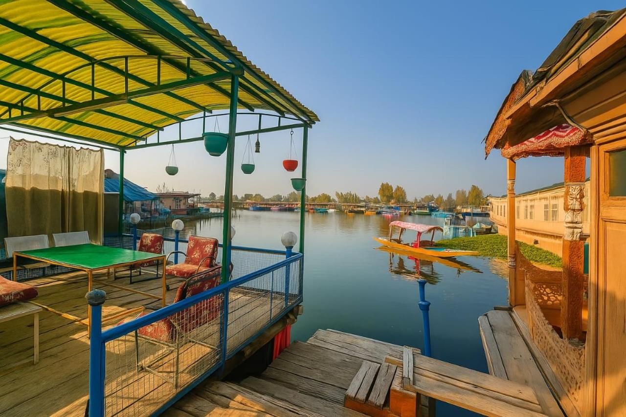 undefined Lalarukh Group of Houseboats 7
