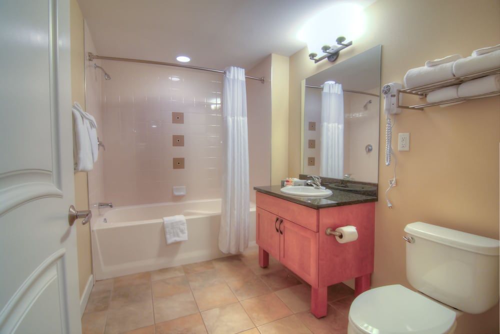 Fraser Crossing Founders Pointe Condo, 1 Bedroom, Kitchen (Value) 2