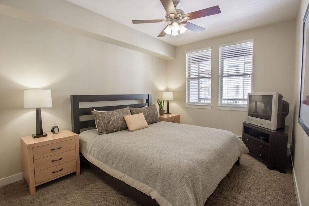 Fraser Crossing Founders Pointe Condo, 1 Bedroom, Kitchen (Value)