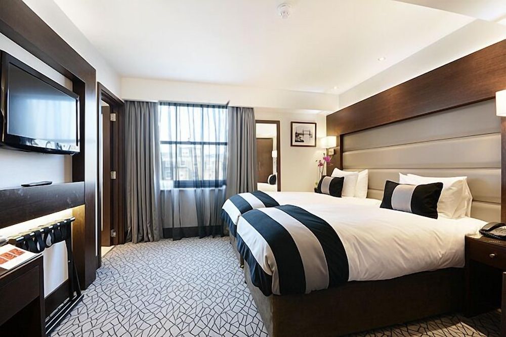 undefined Paddington Court Rooms 6