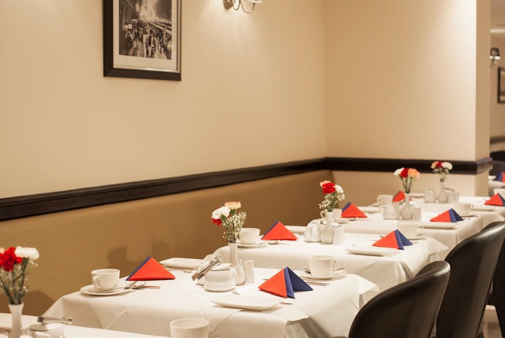 undefined Paddington Court Rooms 3