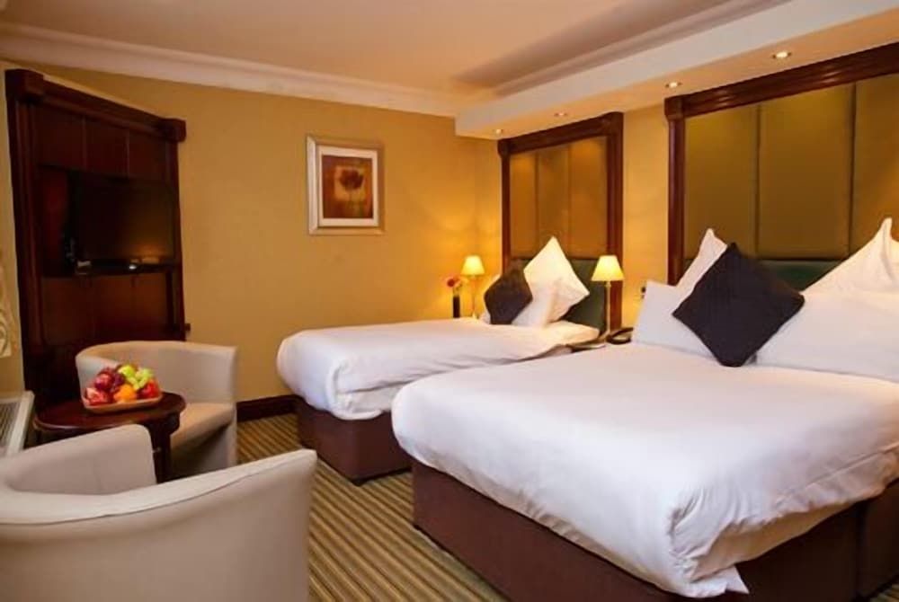 undefined Paddington Court Rooms 9