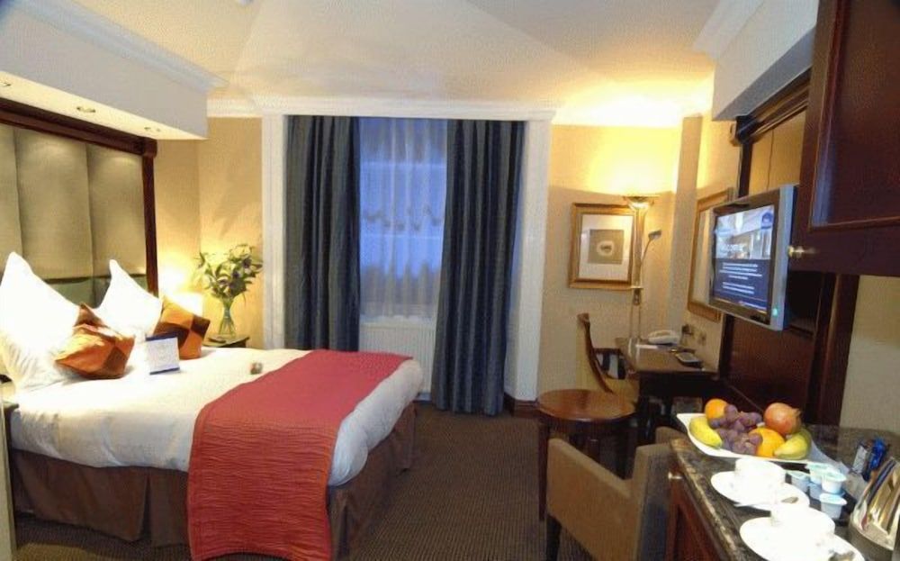 undefined Paddington Court Rooms 10