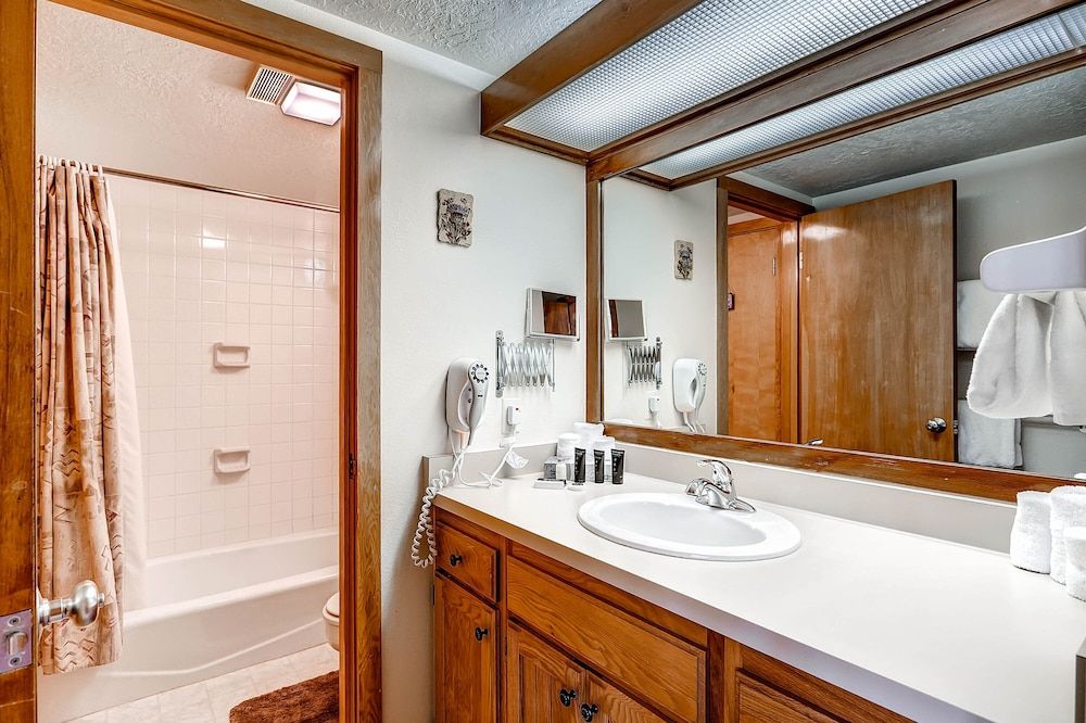 Evergreen Condominiums by Keystone Resort Condo, 2 Bedrooms, 2 Bathrooms (with Loft) 8