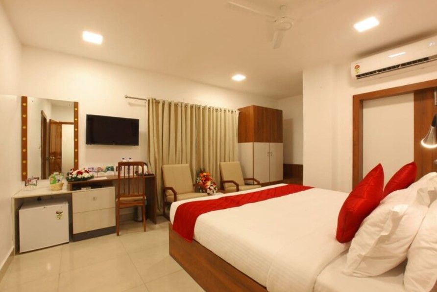 Hotel Ashok International Deluxe Double Room 2
