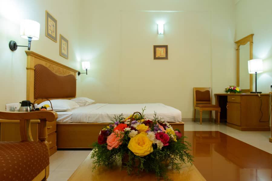 undefined Club 7 Hotel 8