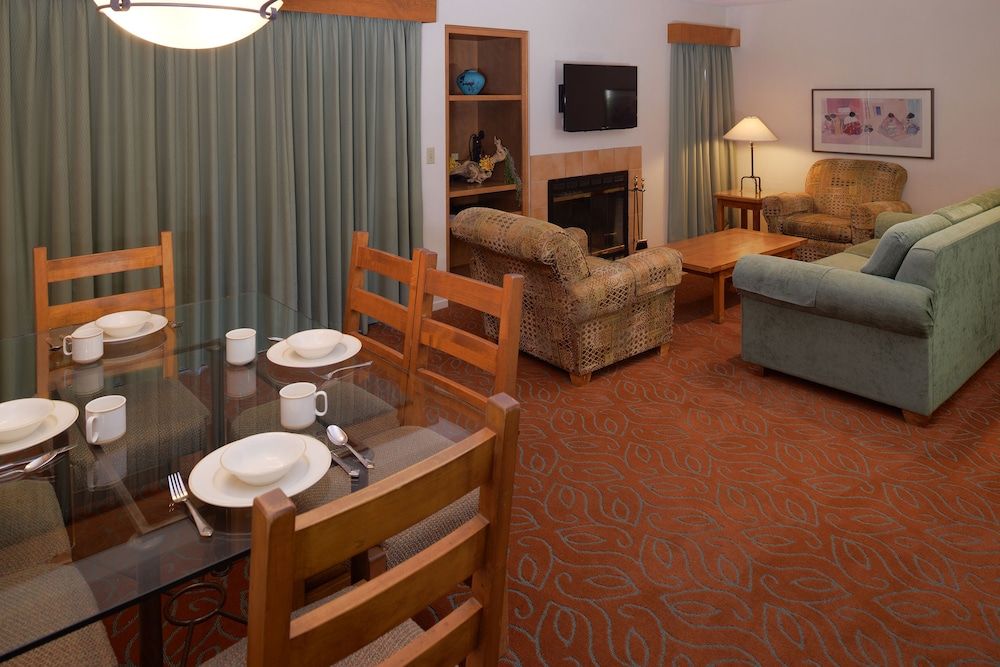 Riviera Oaks Resort Room, 2 Bedrooms, Kitchen 5