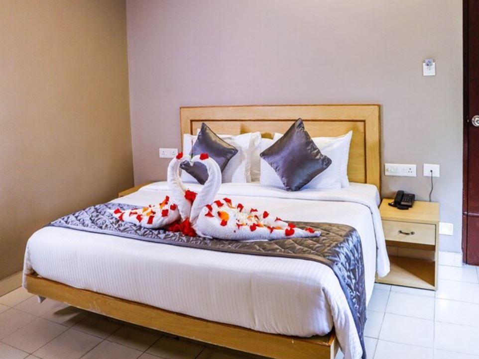 Hotel Vinayaga Tiruppur Queen Room