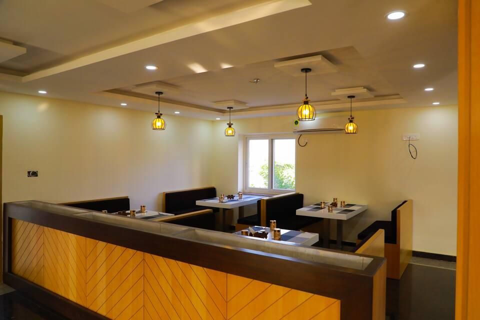 undefined Hotel Springhill 4